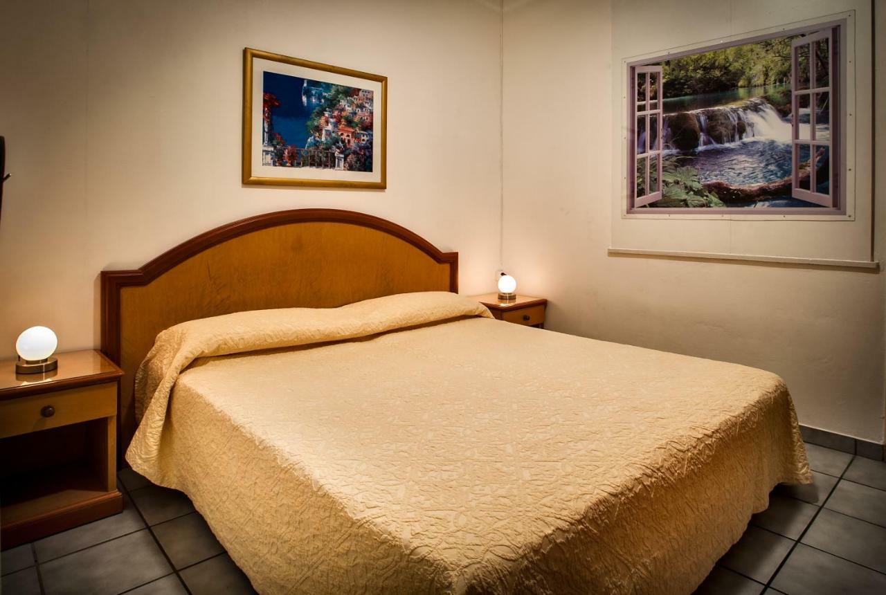 Easyrooms Dell'Angelo Locarno Buitenkant foto